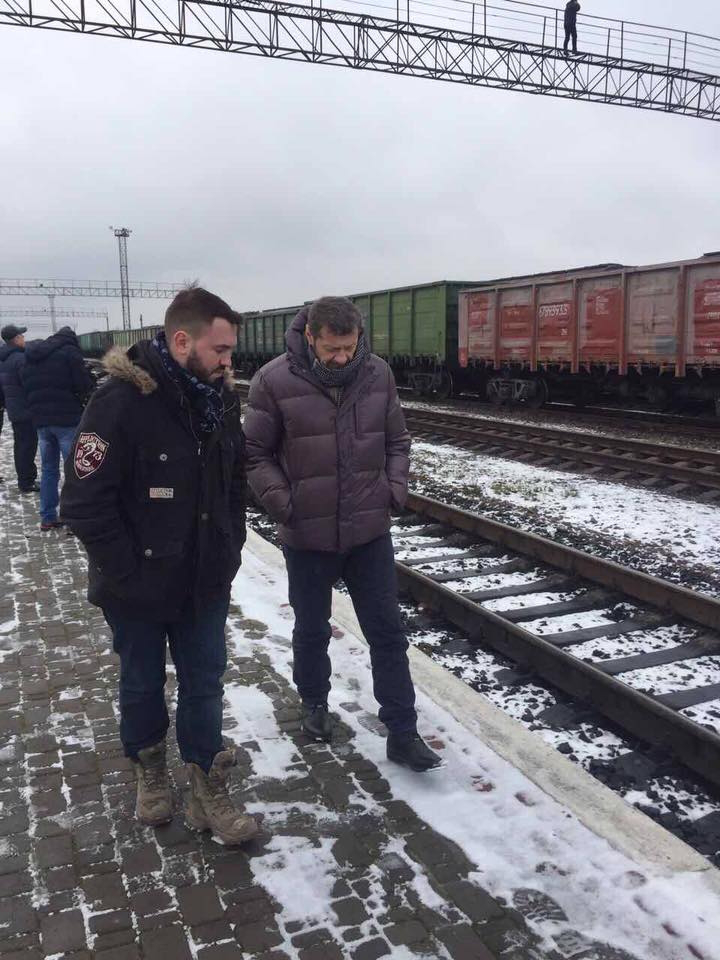Нардепи заблокували вагони з лісом-кругляком на кордоні з Польщею