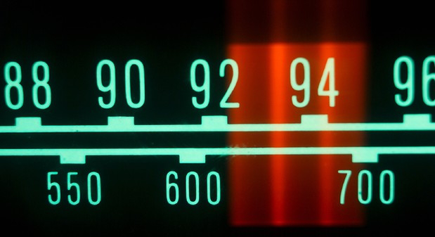 Популярні радіостанції перевірять через невиконання мовних квот