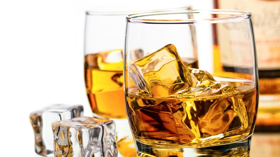 Уряд підвищив ціни на алкоголь