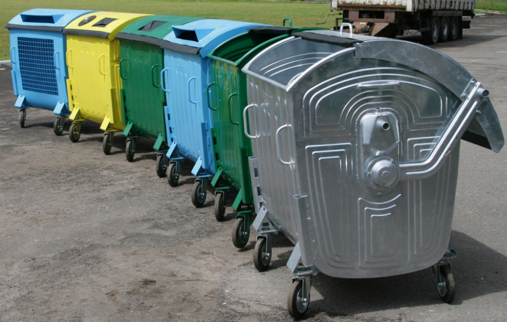 У Луцьку приватний сектор отримав нові контейнери для сміття 