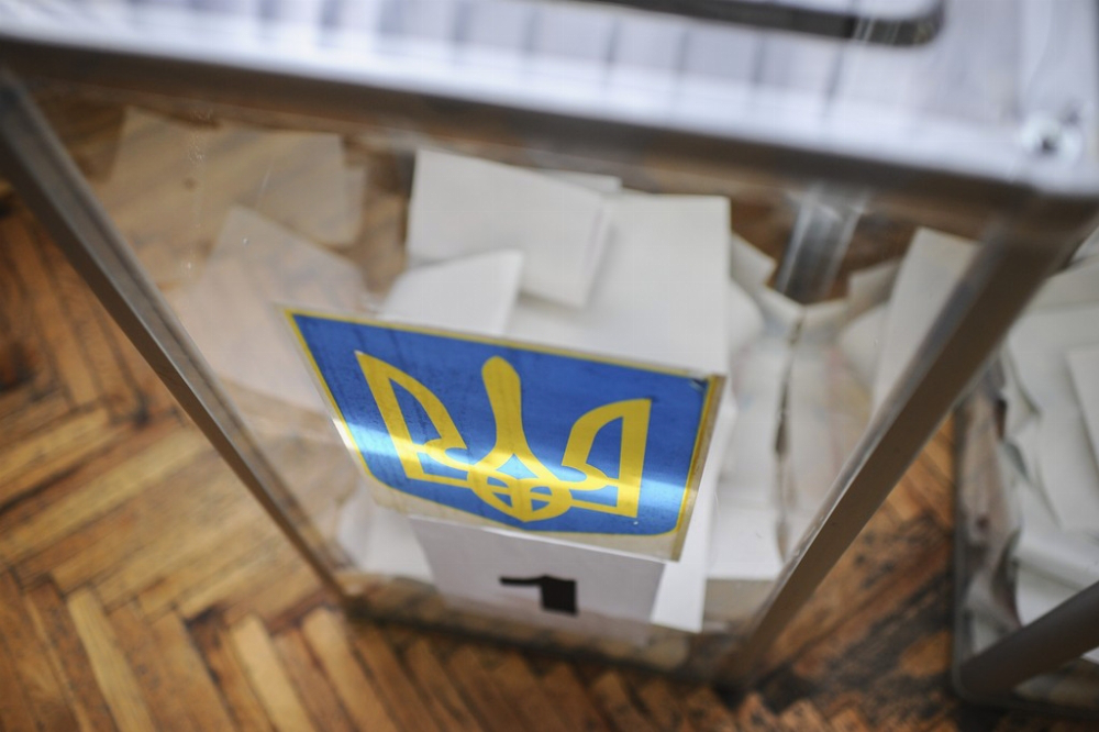 Кого українці вибрали б президентом сьогодні 