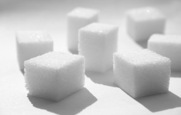 В Україні ціни на цукор впали на 10-11 % 