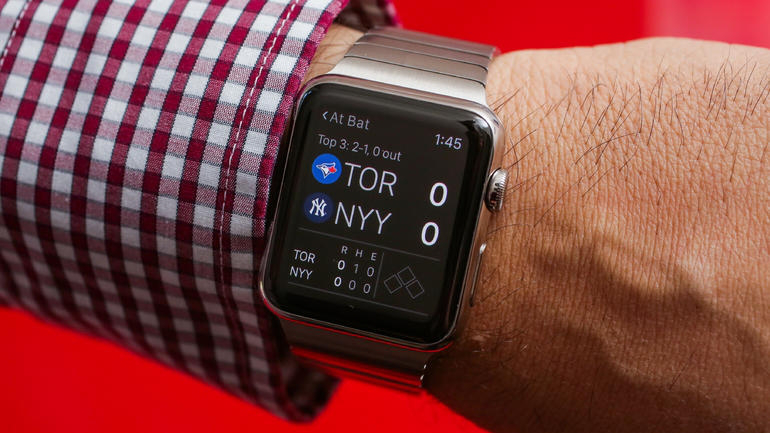 Продажі Apple Watch впали на 55 %