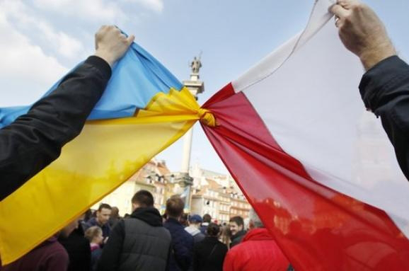 Українська молодь записала відеозвернення до поляків щодо Волинської трагедії 
