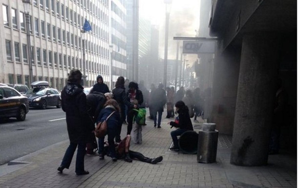 У Брюсселі черговий теракт: поблицу двох станцій метро пролунали вибухи