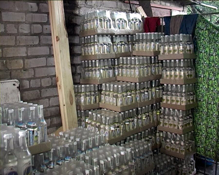 Правоохоронці на Волині вилучили контрафактного алкоголю та цигарок на 100 тисяч