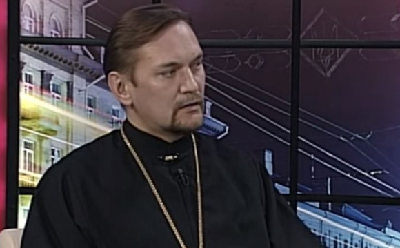 Волинський протоієрей розповів, чи можлива політика в церквах