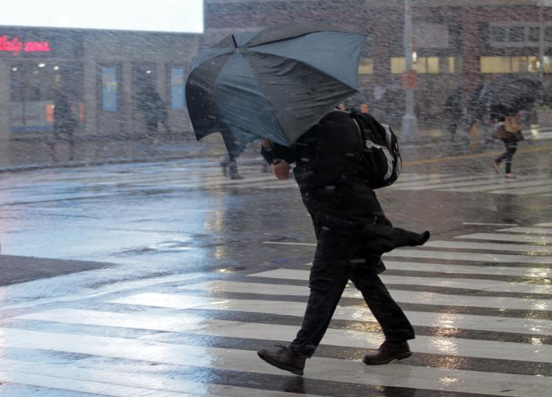 Вітер і дощ: погода в Луцьку на понеділок, 10 грудня