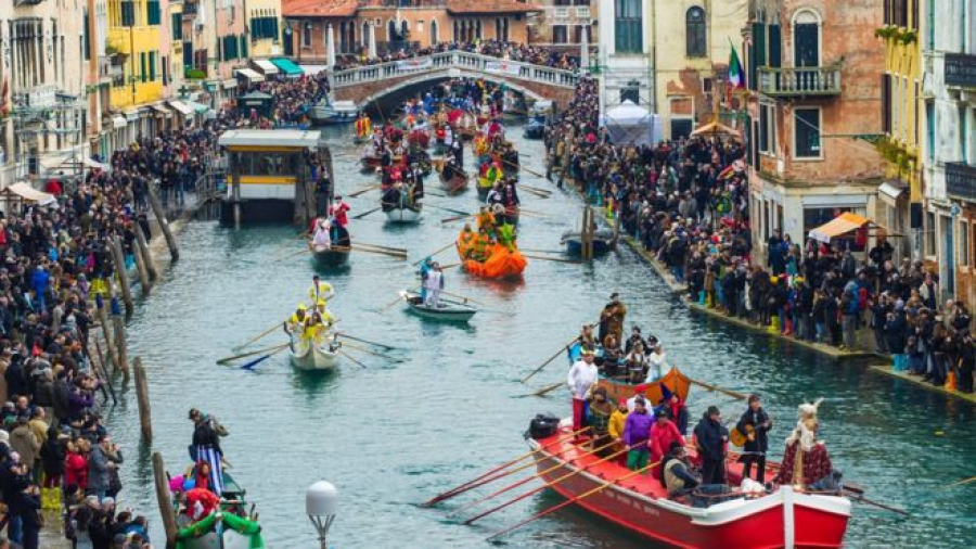 Із «туристів-одноденок» у Венеції хочуть брати податок