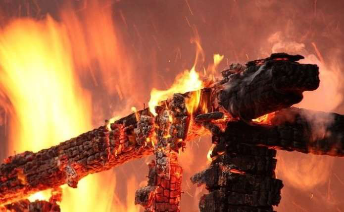 Підпалили майно голови Підгайцівської тергромади: Савченко збирає силовиків