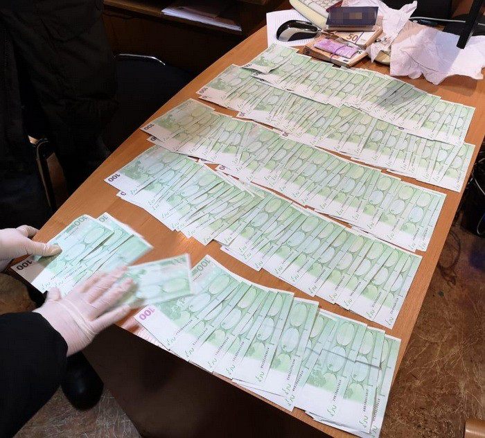 На Волині контрабандист давав 26 тисяч євро, аби забрати конфіскований товар (фото)