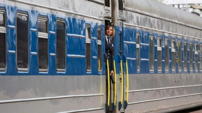 «Укрзалізниця» планує зменшити кількість провідників у поїздах