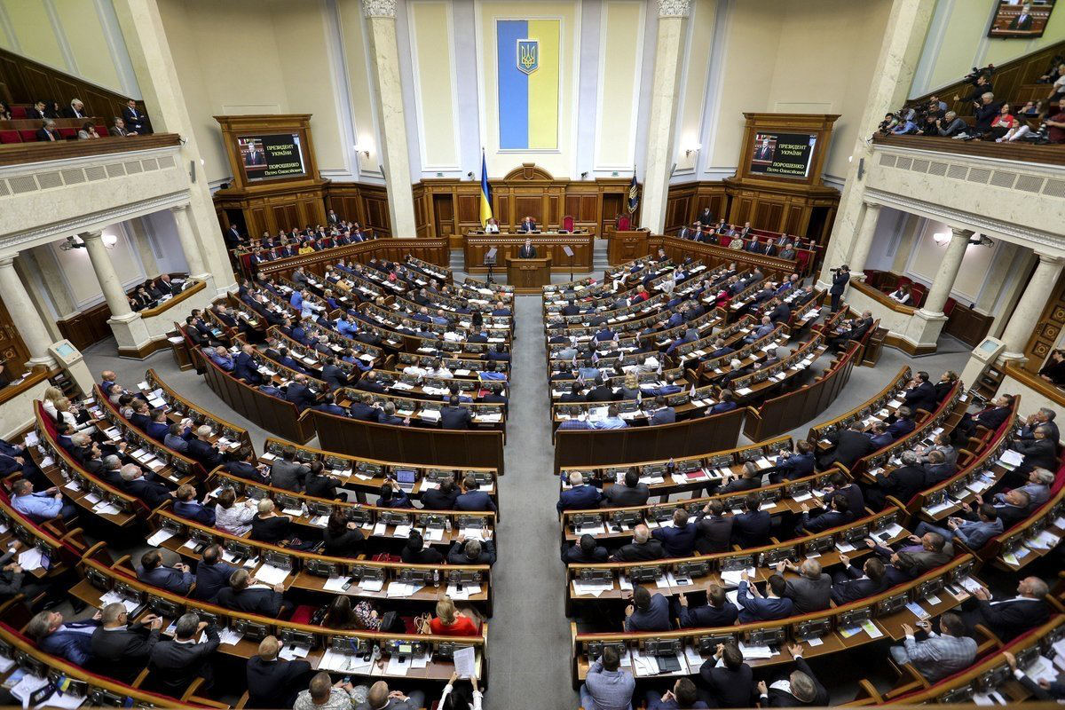 Рада взялася за закон, який вимагатиме обов'язкового знання української мови