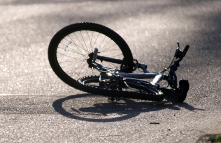 У Липинах авто збило дитину на велосипеді