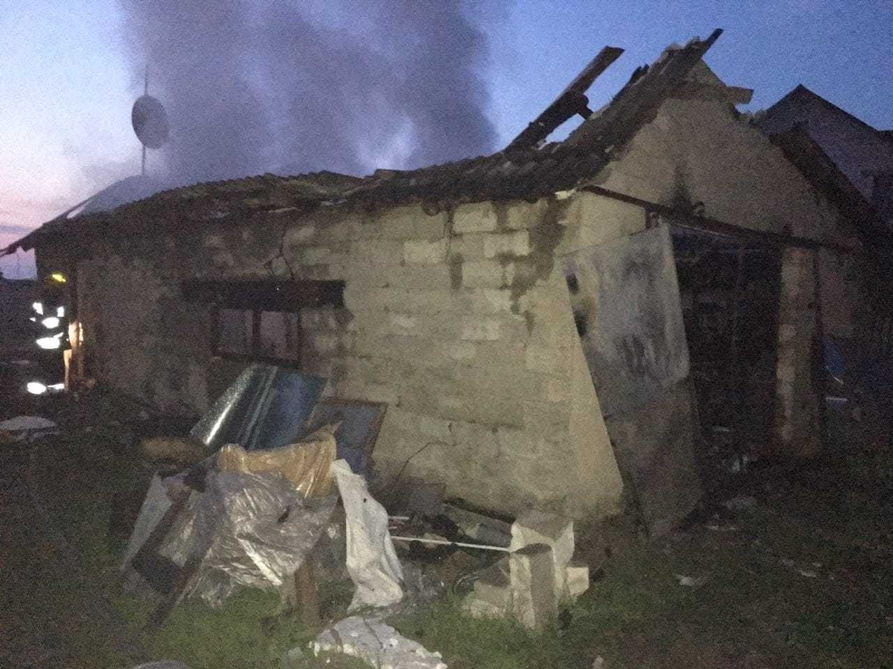 На Рівненщині під час пожежі в гаражі загинули двоє людей