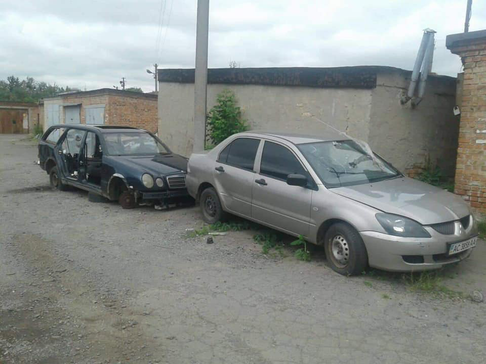 У Луцьку в гаражі чоловік облаштував автосервіс (фото)