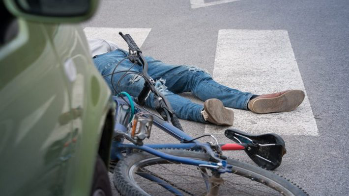На кільці в Луцьку авто збило п’яного велосипедиста