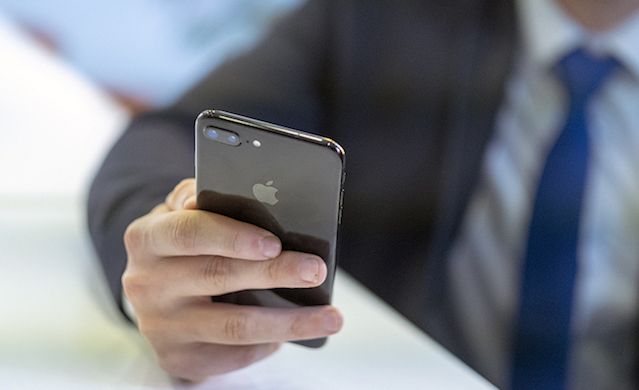 Apple позбулася багу, який дозволяв хакерам зламати iPhone