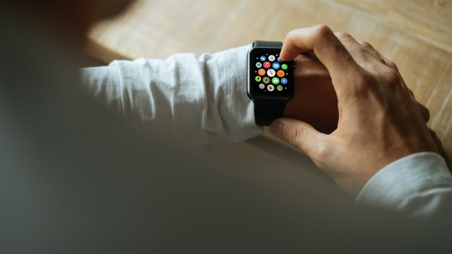 Apple запатентувала ремінець годинника, який розпізнає власника