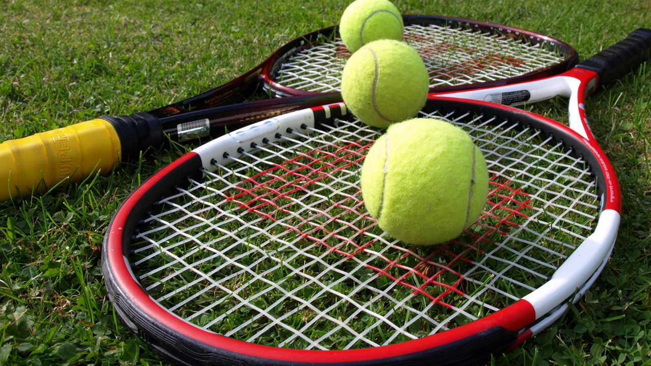 Змагання з тенісу у Луцьку: «Яровиця» нагородить кращих*