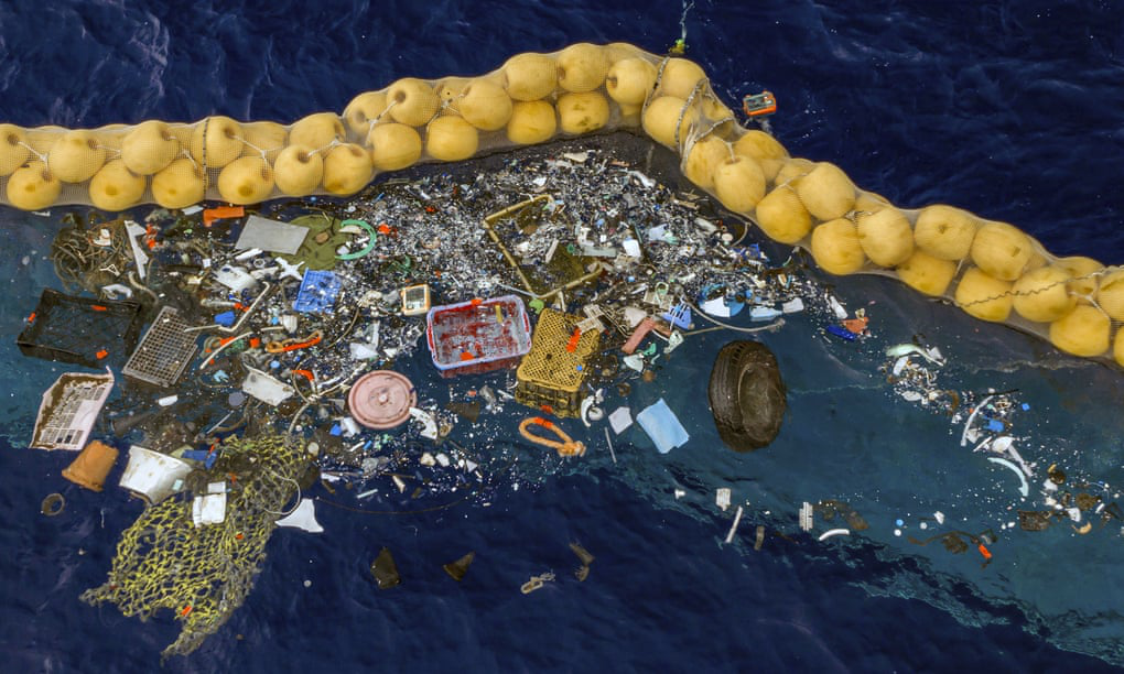 Запрацювала система, яка чистить океан від пластику (фото)