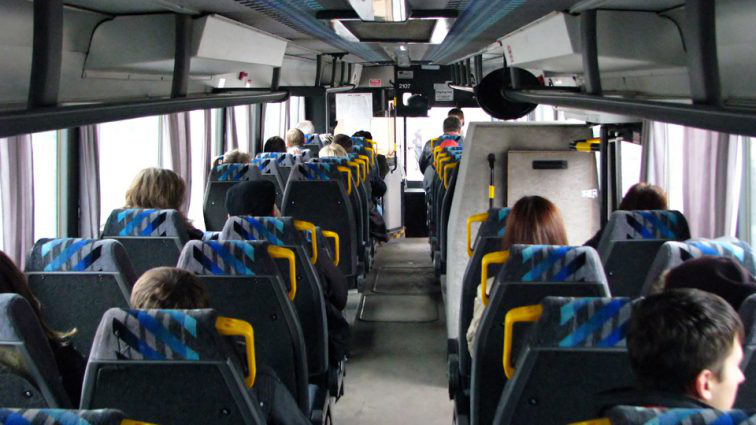 Без стереотипів: на Волині жінка 14 років водить рейсовий автобус