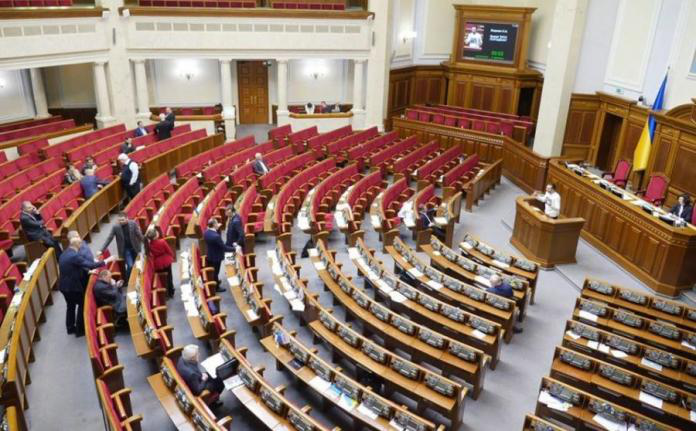 Зеленський підписав закон про покарання депутатів за прогули