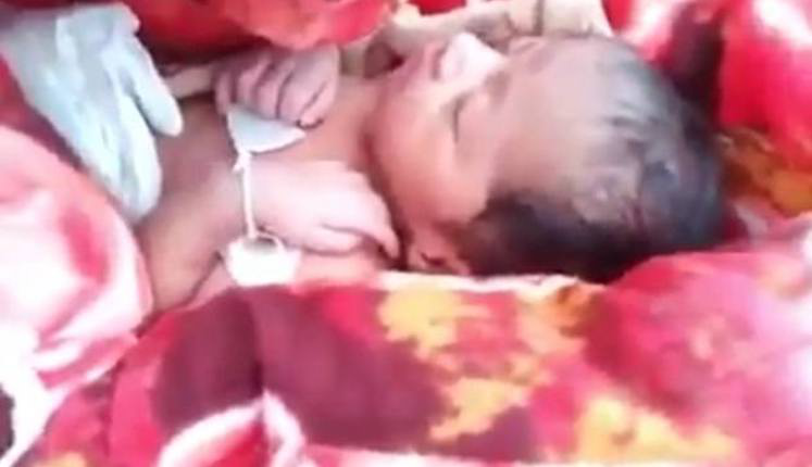 В Індії родичі намагалися вбити немовля, бо народилася дівчинка (фото)