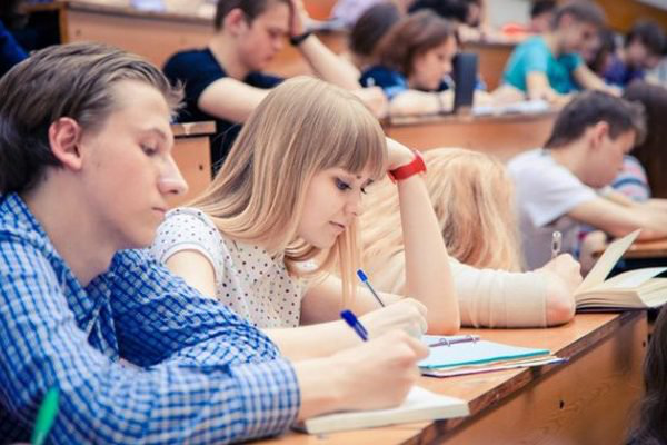 Польща змінила вимоги до студентів-іноземців