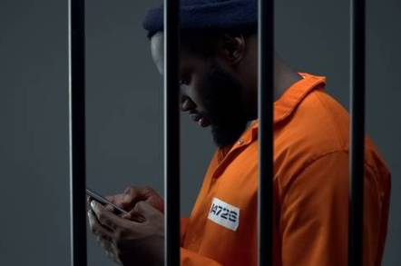 Нігерієць заробив мільйон доларів, розсилаючи спам із в'язниці