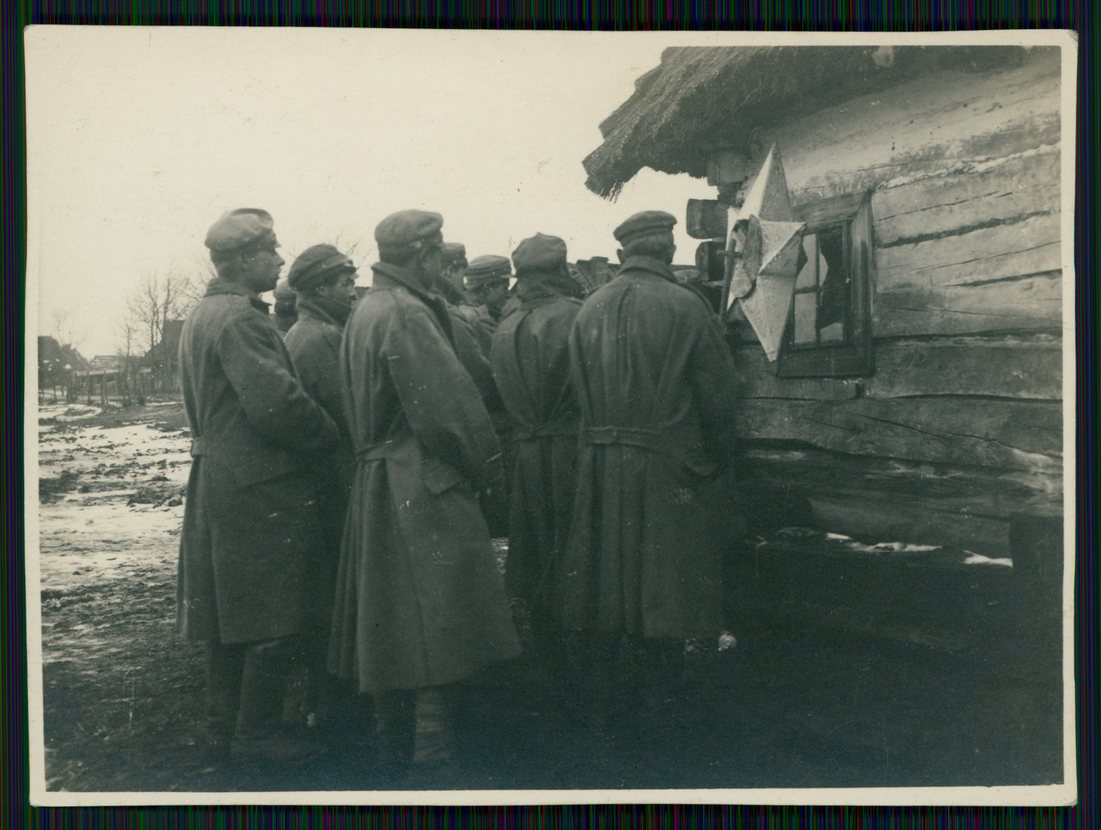 Як на Волині солдати колядували 100 років тому (фото)
