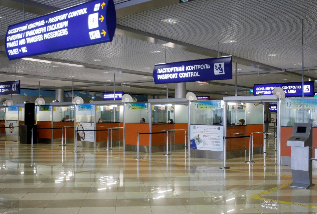 Коронавірус: у «Борисполі» пасажирам з Китаю міряють температуру