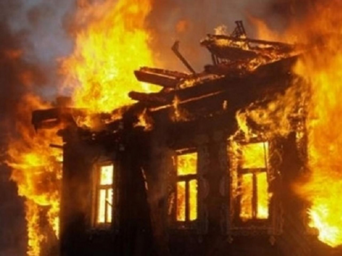 На Волині загорівся дерев'яний будинок: загинула 96-річна бабця