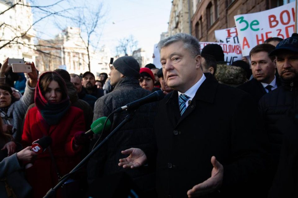 Порошенко заявив, що відкриті справи проти нього – політичне переслідування