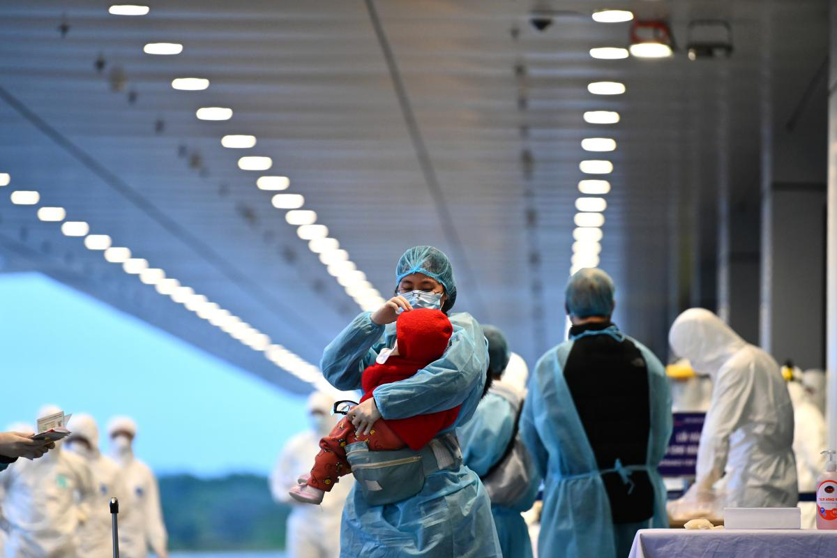 У літаку із зараженою коронавірусом громадянкою Молдови були українці