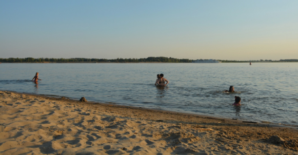 Пляжний сезон: кому і за яких умов можна буде купатися