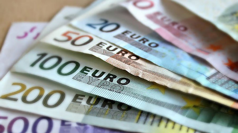 Долар – на місці, євро –  вгору: курс валют у Луцьку на четвер, 28 травня