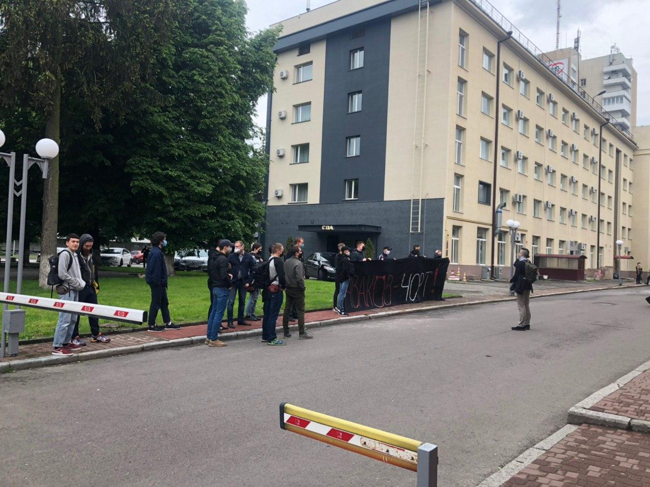 Під стінами управління поліції в Луцьку – акція проти міністра МВС (ФОТО)