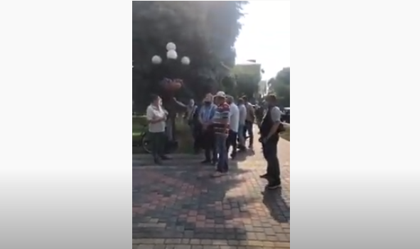 У Володимирі перевізники вимагають відновити рух транспорту (відео)