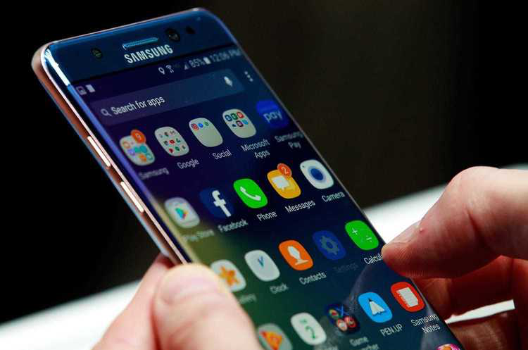 Samsung не продаватиме зарядки у комплекті зі смартфоном