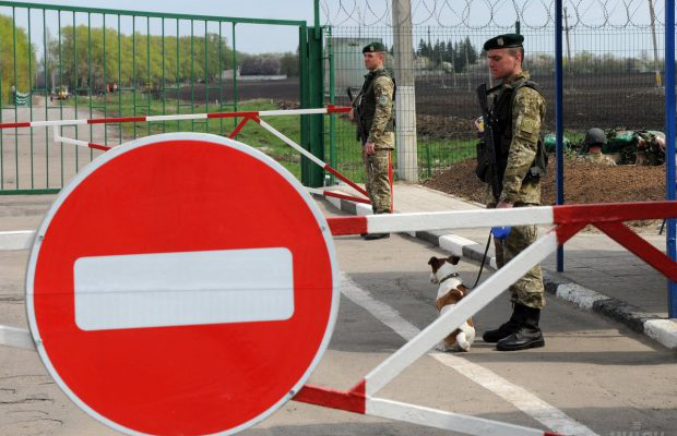 Від сьогодні Україна закриває кордони для іноземців