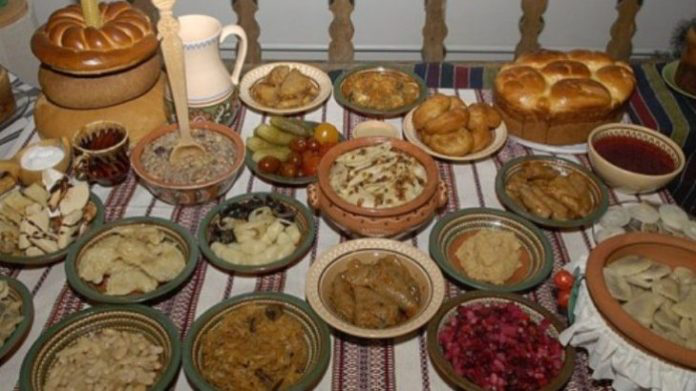 «На Святвечір не обов'язково готувати 12 страв», – волинський священник