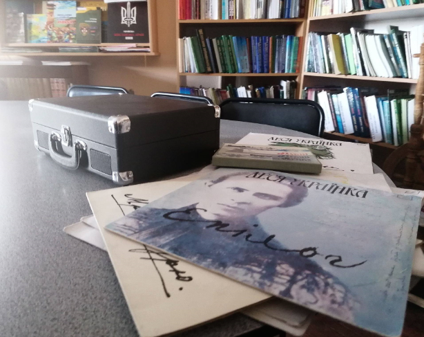 У луцькій бібліотеці кличуть на зустрічі, присвячені Лесі Українці