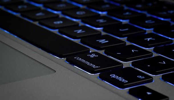 Apple створила клавіатуру із захистом від проливання рідини