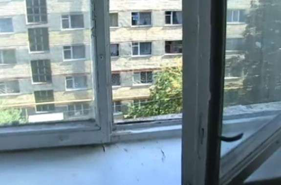 У Львові загинула студентка, випавши з вікна 7-го поверху