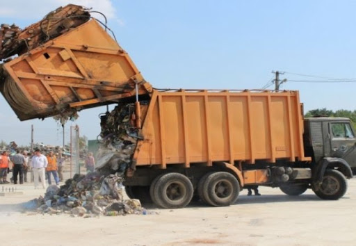 У Луцьку зросте тариф на вивезення сміття: комунальники пояснили причину