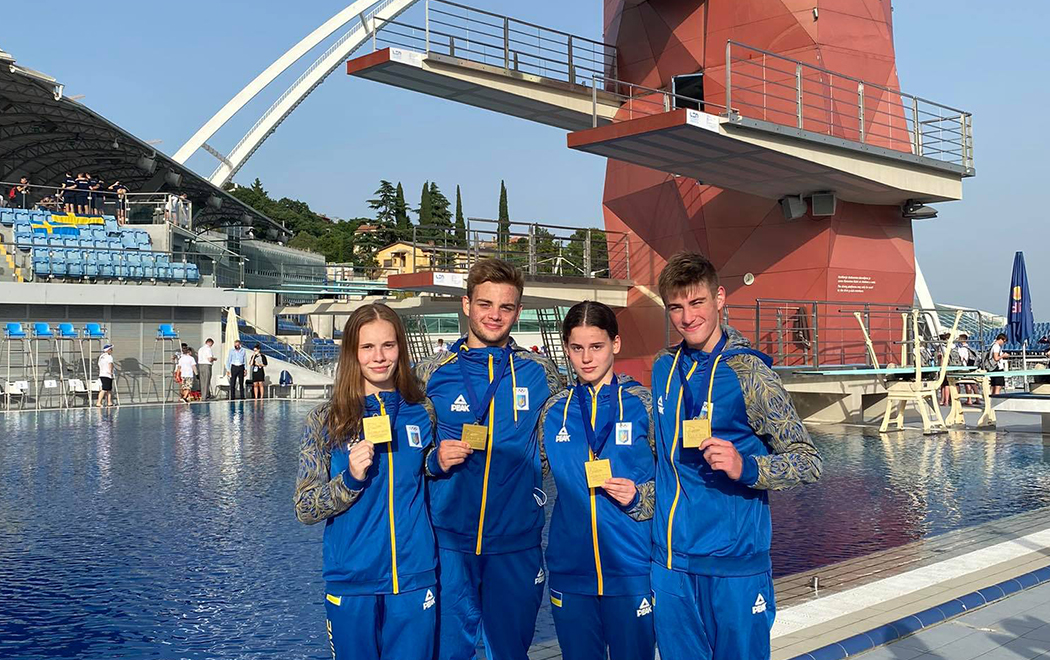 Українські стрибуни-юніори здобули «золото» на чемпіонаті Європи