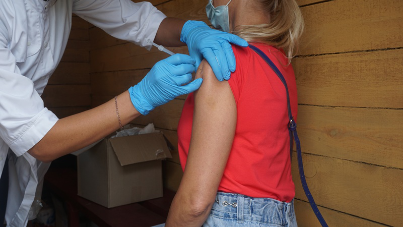 На «Бандерштаті» розпочали вакцинацію проти COVID-19