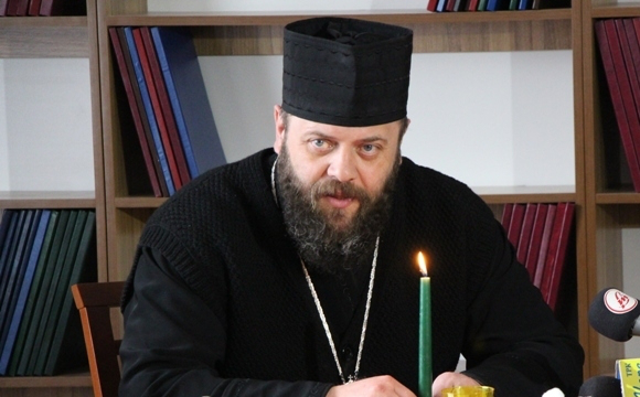 Луцький митрополит Михаїл закликає святкувати Новий рік. Український