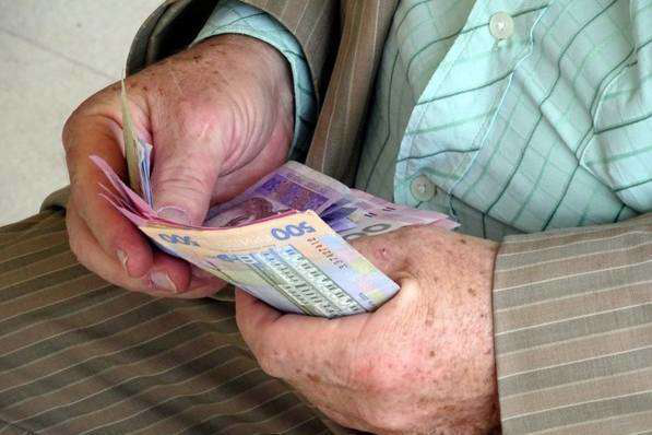 Пенсійному фонду не вистачає коштів для підвищення пенсій з 1 грудня